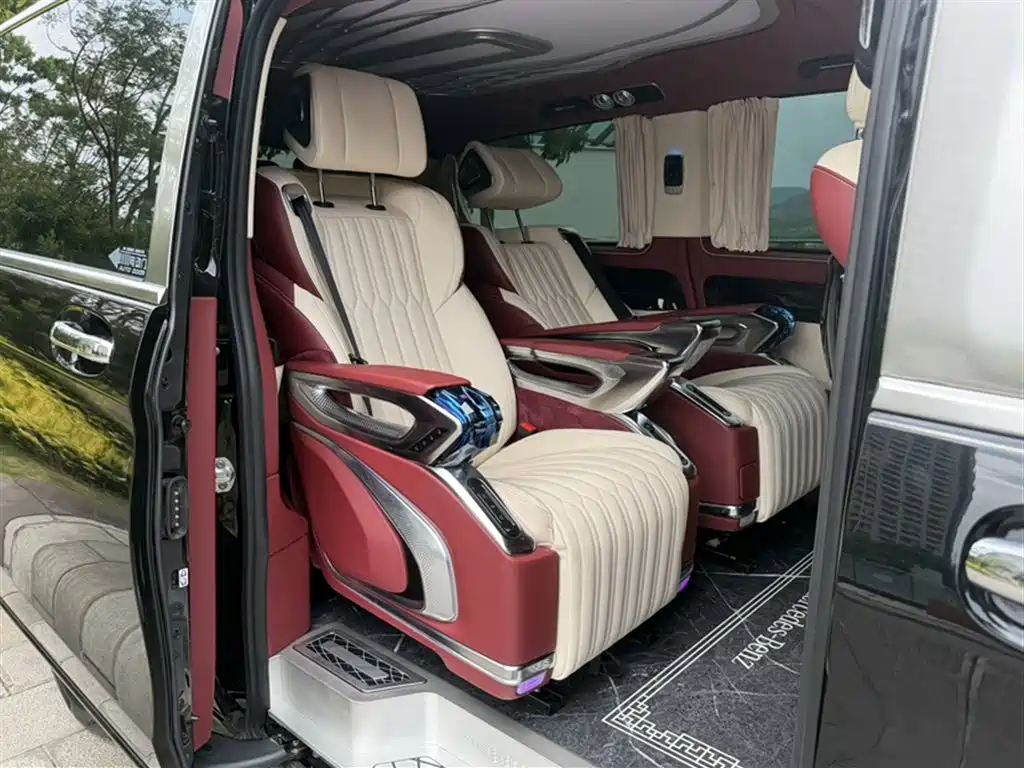 Mercedes-Benz Vito 2024 — фото 15