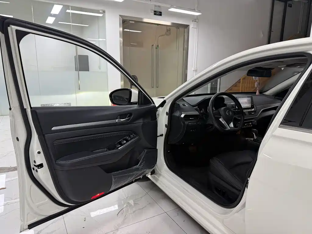 Nissan Teana 2022