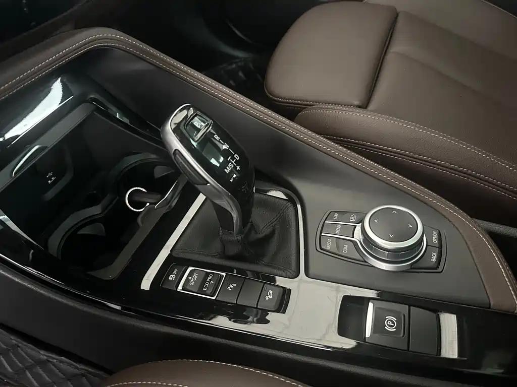 BMW X1 2021 — фото 18