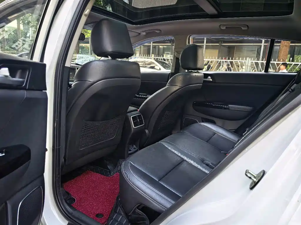 Kia KX5 2016 — фото 11