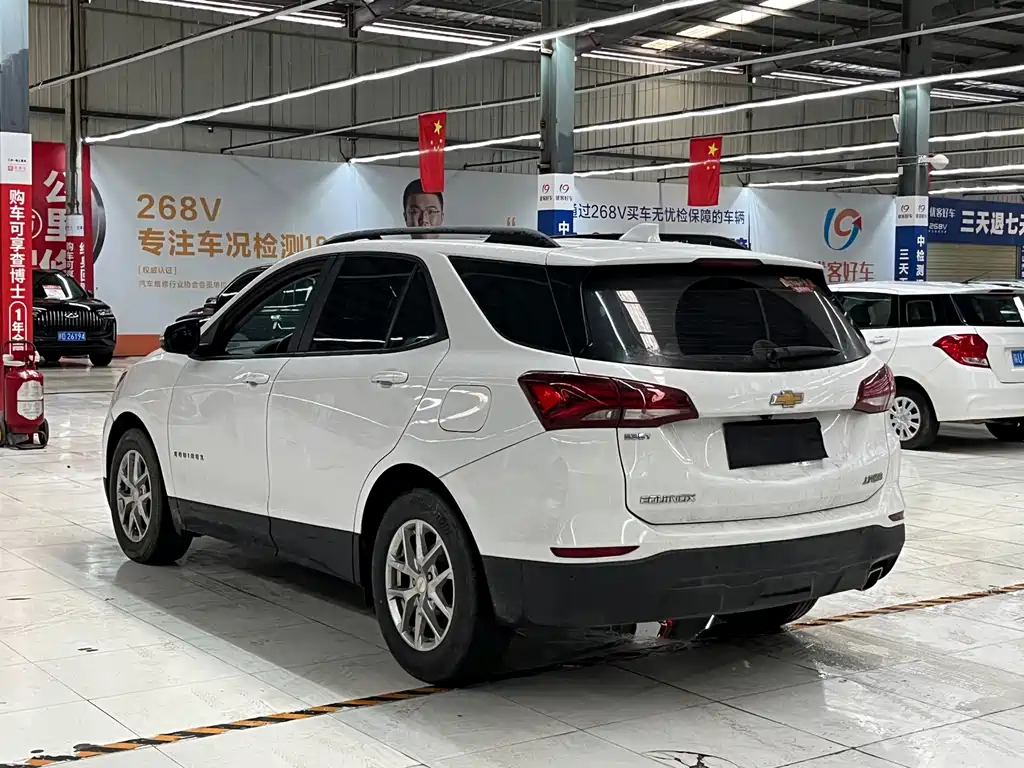 Chevrolet Equinox 2022 — фото 14
