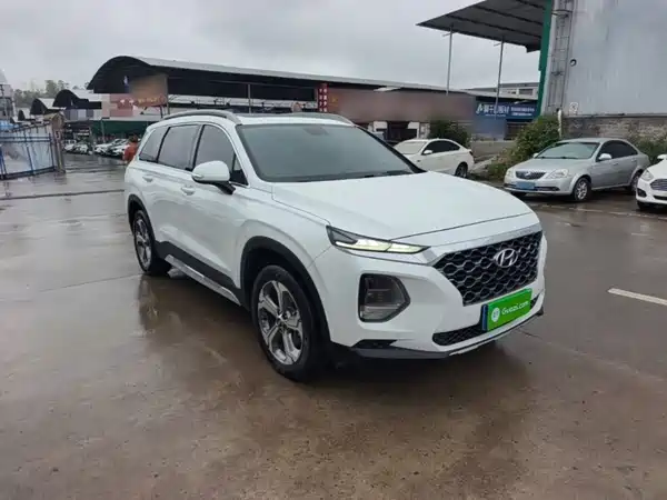 Hyundai Santa Fe 2022