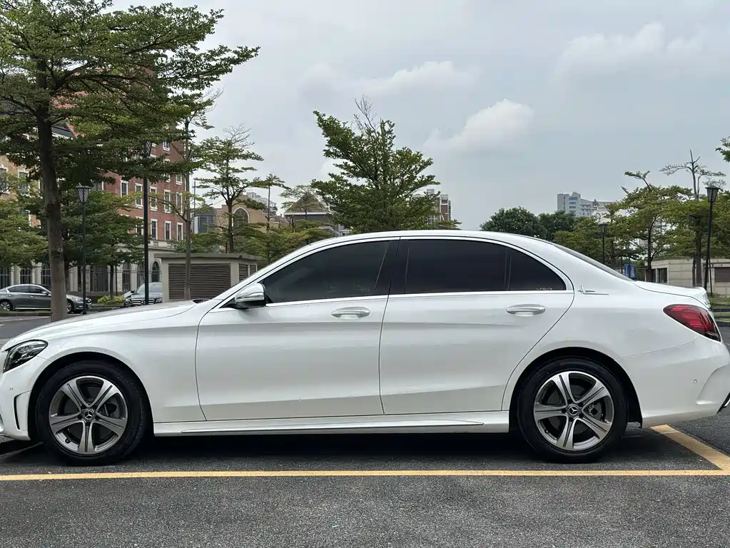 Mercedes-Benz C-Class 2018 — фото 7