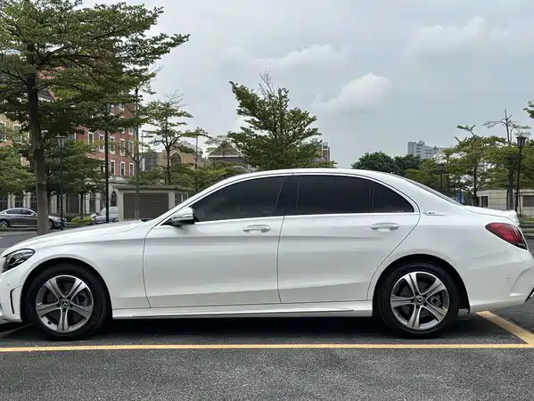 Mercedes-Benz C-Class 2018