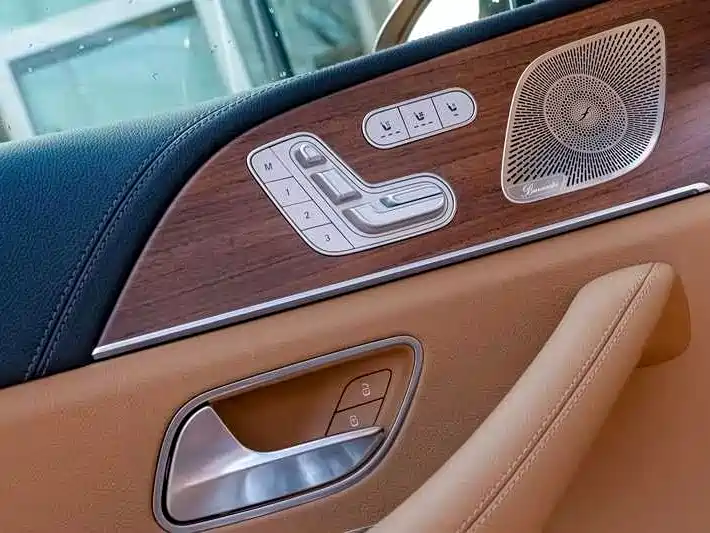 Mercedes-Benz GLS — фото 13