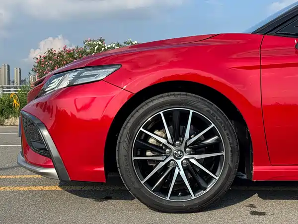 Toyota Camry 2021