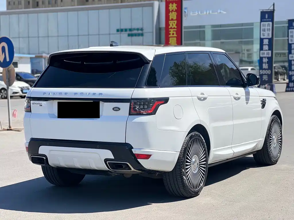 Land Rover Sport 2020 — фото 9