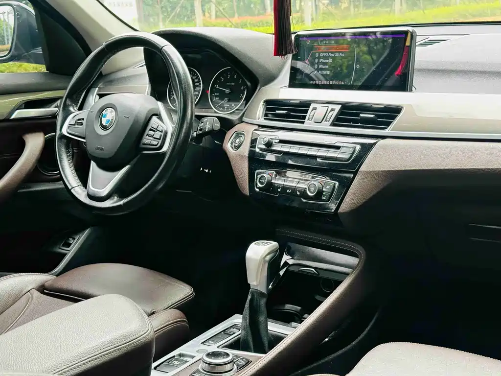 BMW X1 2017 — фото 8