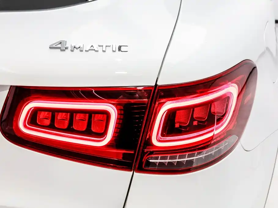 Mercedes-Benz GLC 2020 — фото 26