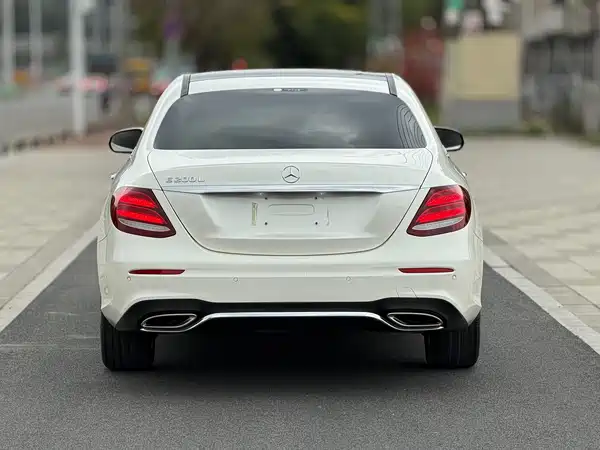 Mercedes-Benz E-Class 2018