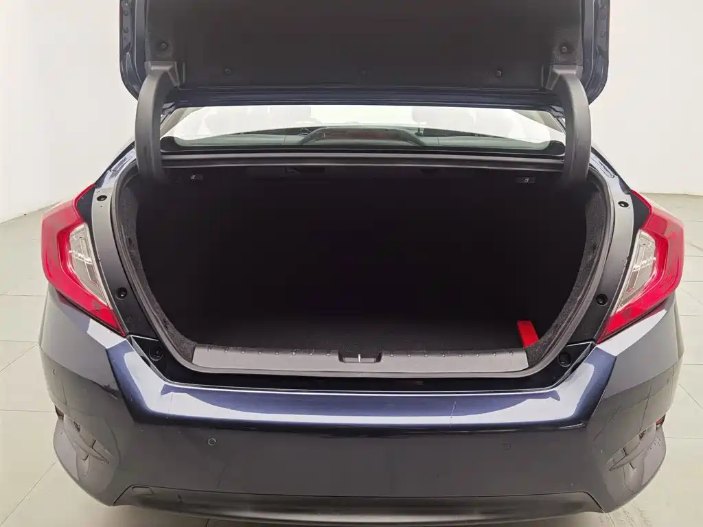 Honda Civic 2020 — фото 16