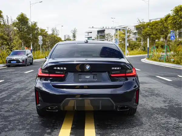 BMW 3 Series 2023