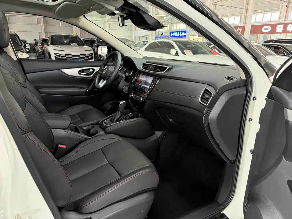 Nissan Qashqai 2023 — фото 17