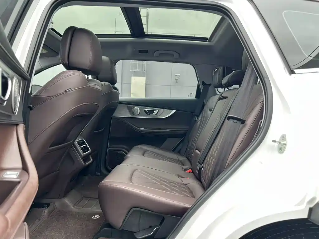 Chery Tiggo 8 PRO 2023 — фото 18