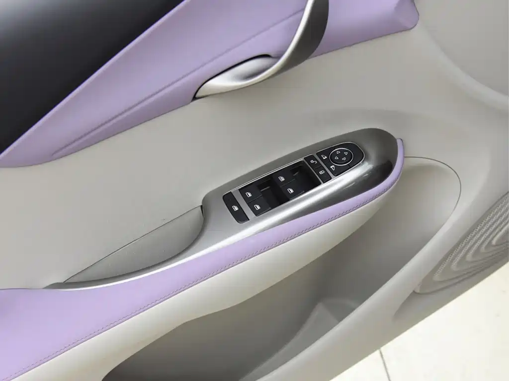 BYD Dolphin 2022 — фото 14