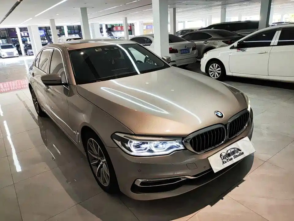 BMW 5 Series New Energy 2018 — фото 2