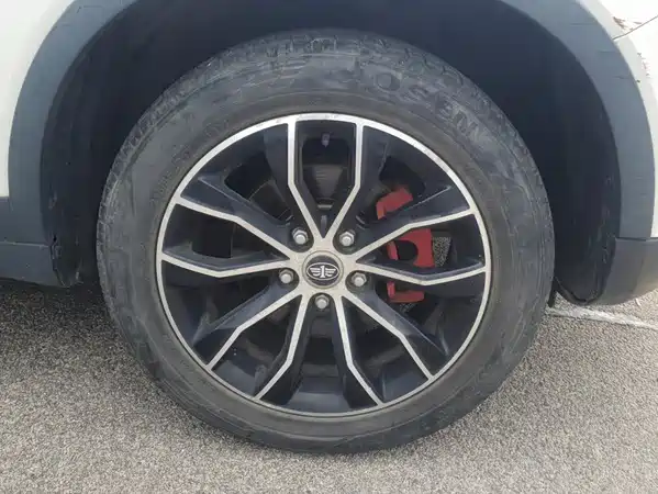 FAW Senya R7 2017