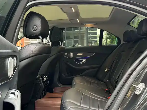 Mercedes-Benz C-Class 2021