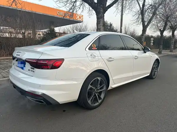 Audi A4L 2021