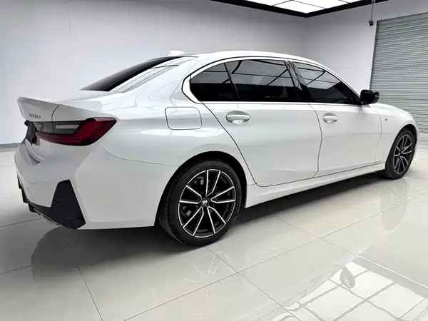 BMW 3 Series 2023