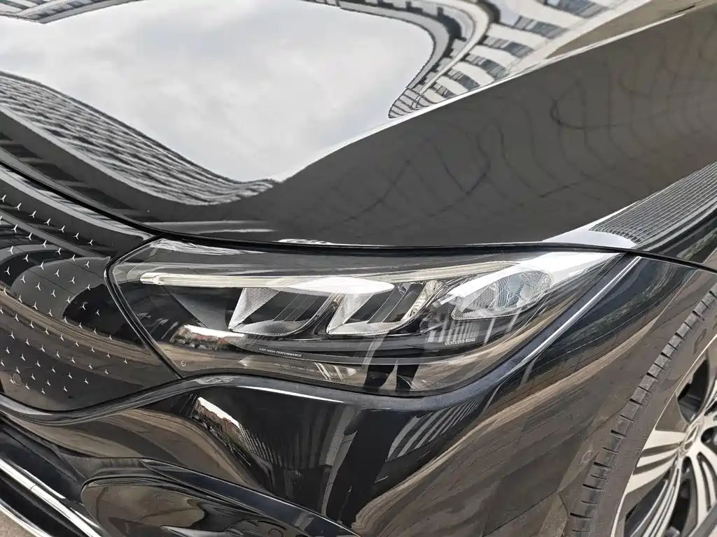 Mercedes-Benz EQE 2025 — фото 15