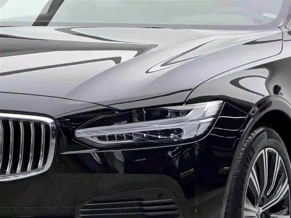 Volvo S90 Plug-In Hybrid 2022