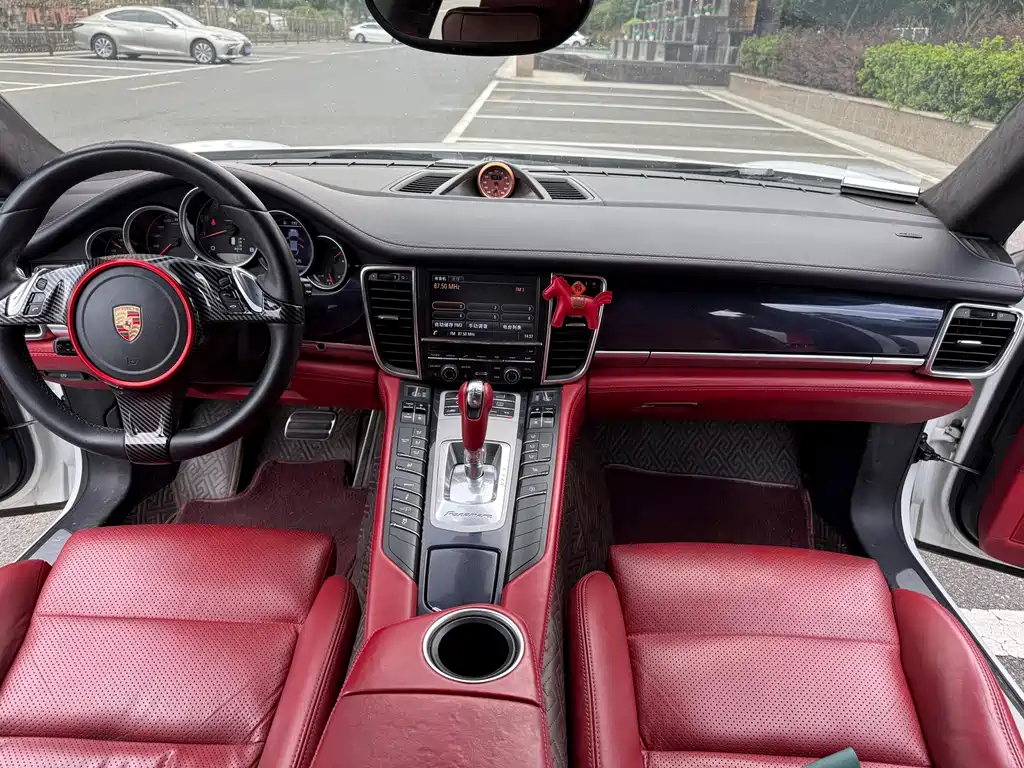 Porsche Panamera 2015 — фото 11
