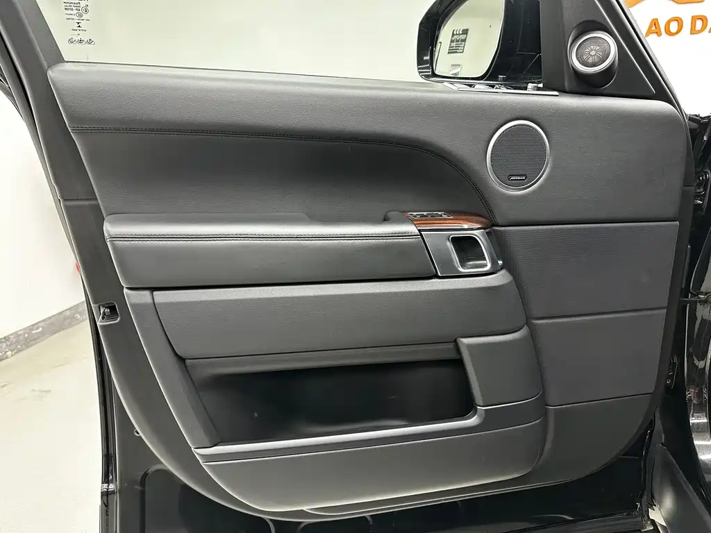 Land Rover Range Rover 2015 — фото 10