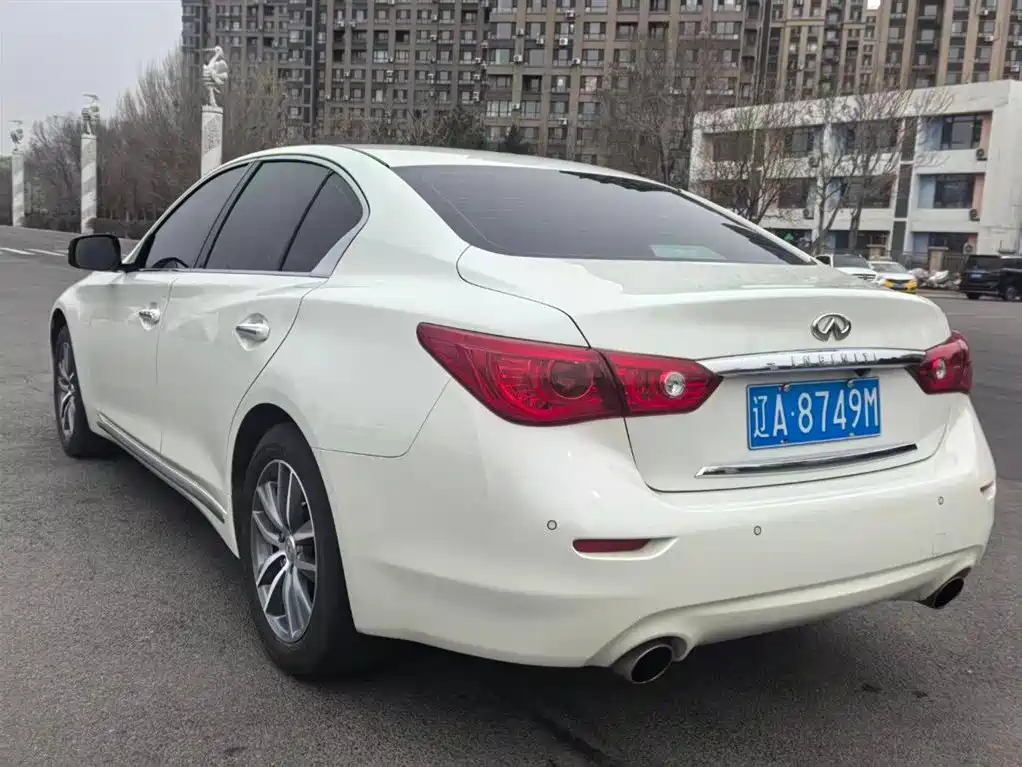 Infiniti Q50L 2016