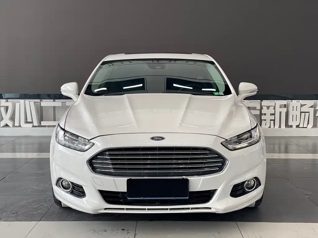 Ford Mondeo 2015 — фото 8