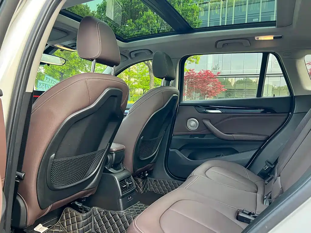 BMW X1 2022 — фото 11