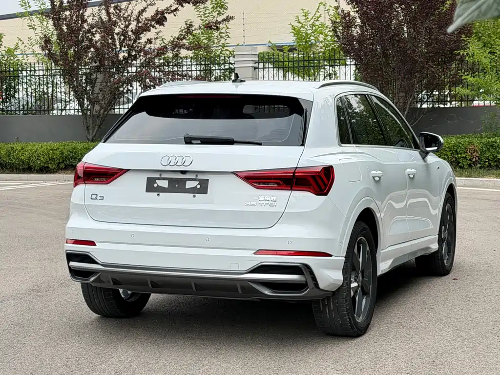 Audi Q3 2022 — фото 17