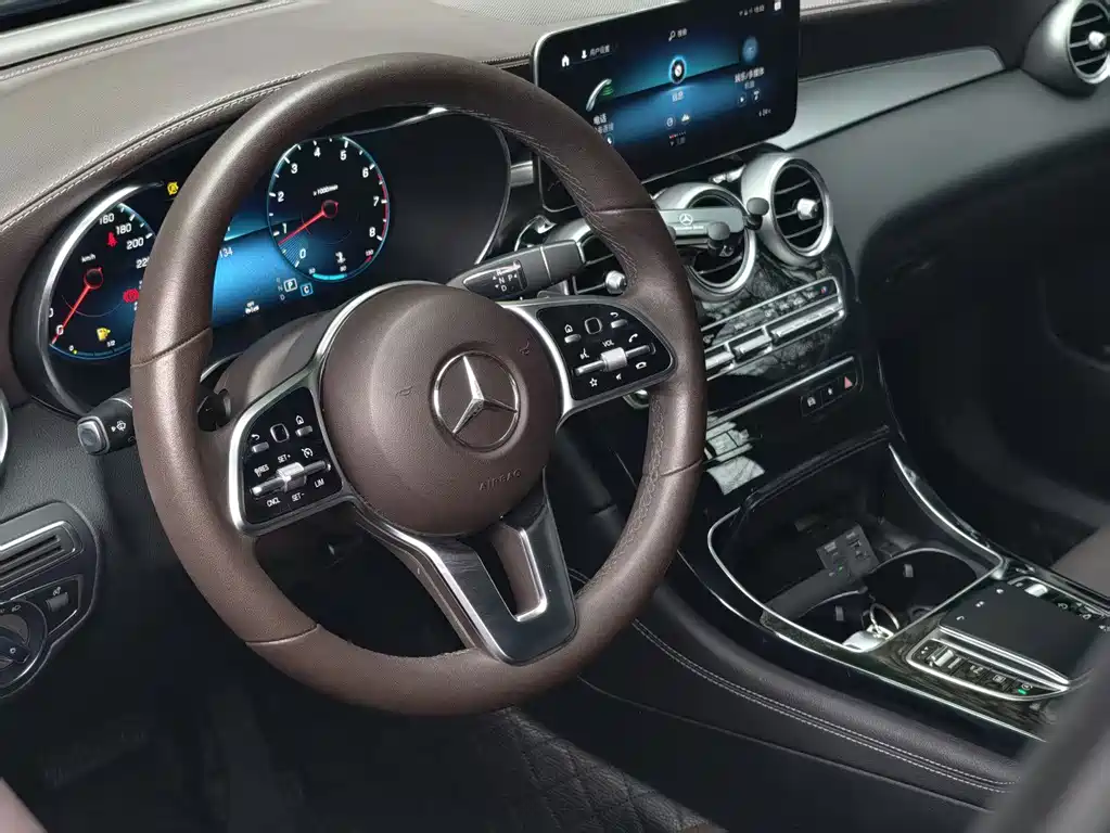 Mercedes-Benz GLC 2021