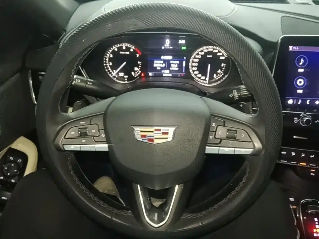 Cadillac CT5 2020 — фото 11