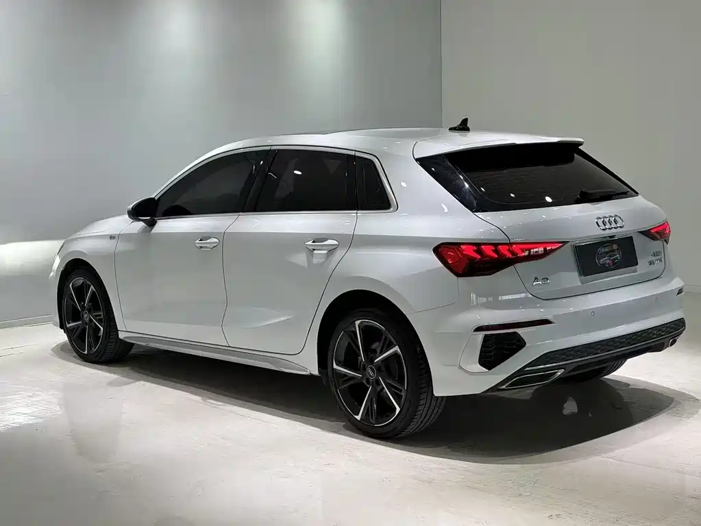 Audi A3 2023 — фото 4