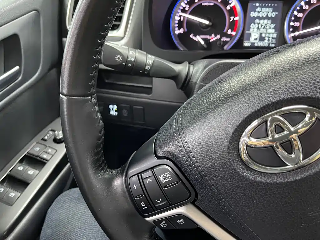 Toyota Highlander 2017 — фото 14