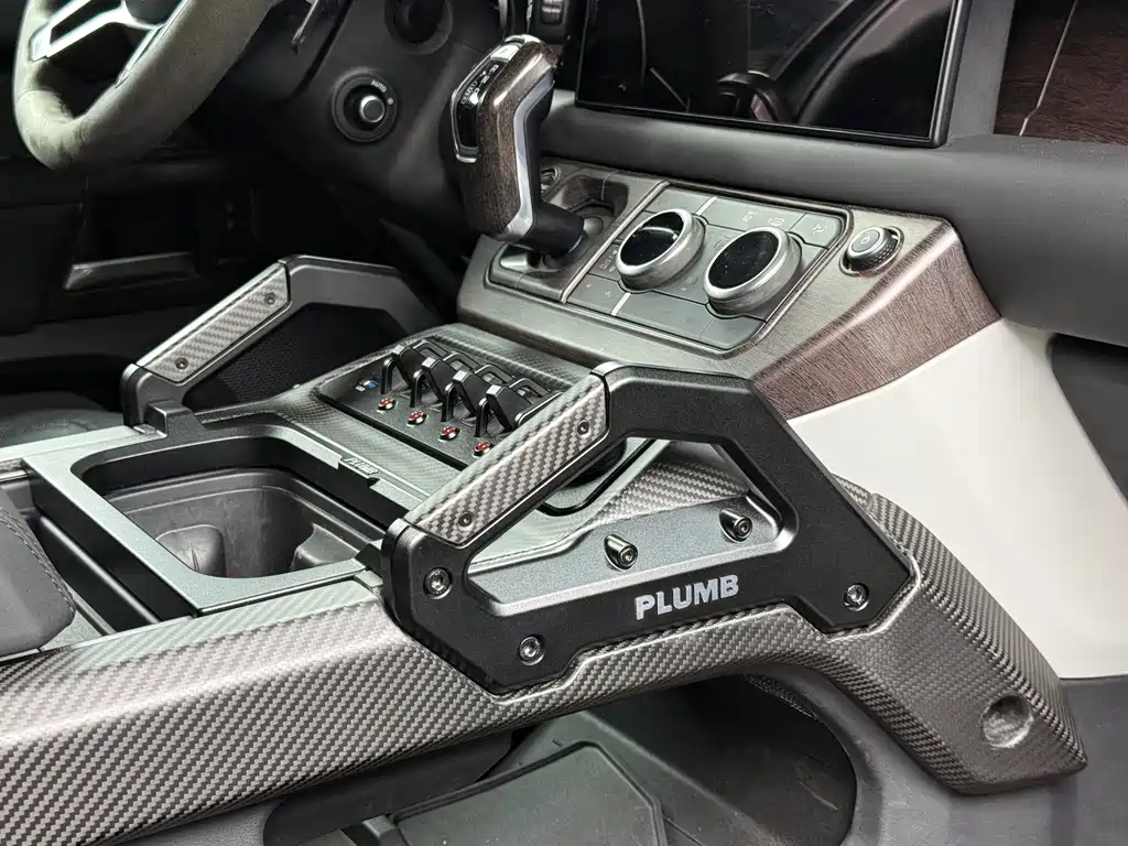 Land Rover Defender 2022 — фото 18