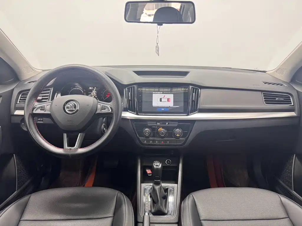 Skoda Kamiq 2023 — фото 14