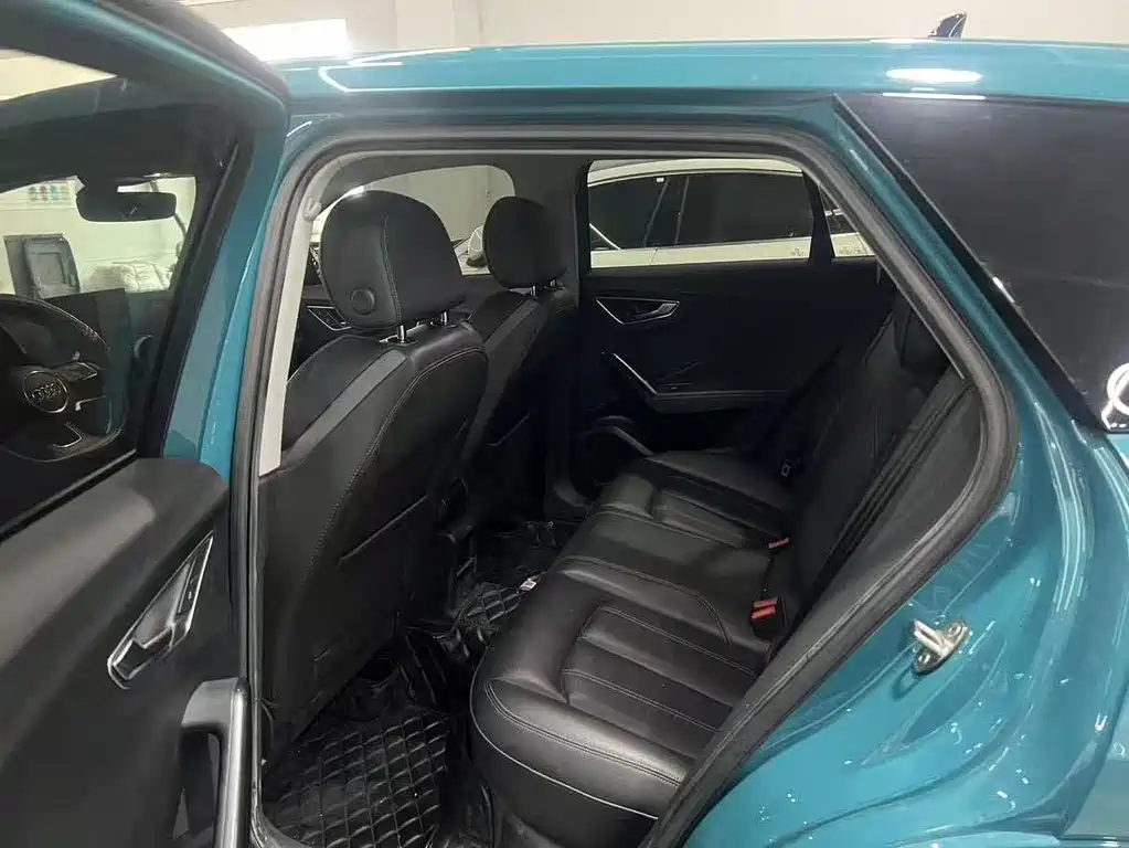 Audi Q2L 2022
