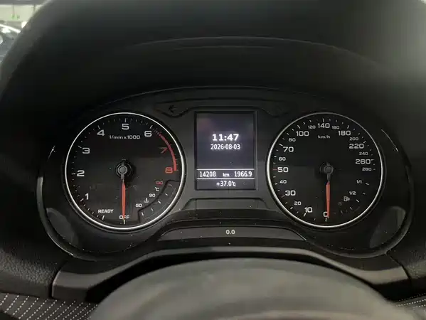 Audi Q2L 2022