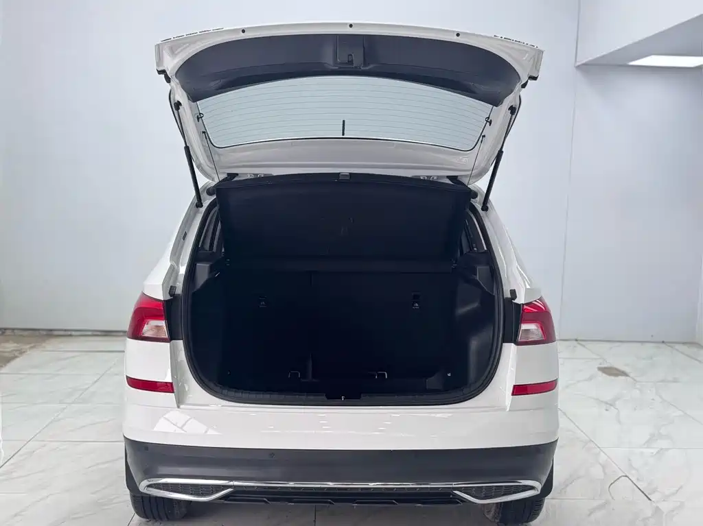 Skoda Kamiq 2023 — фото 15