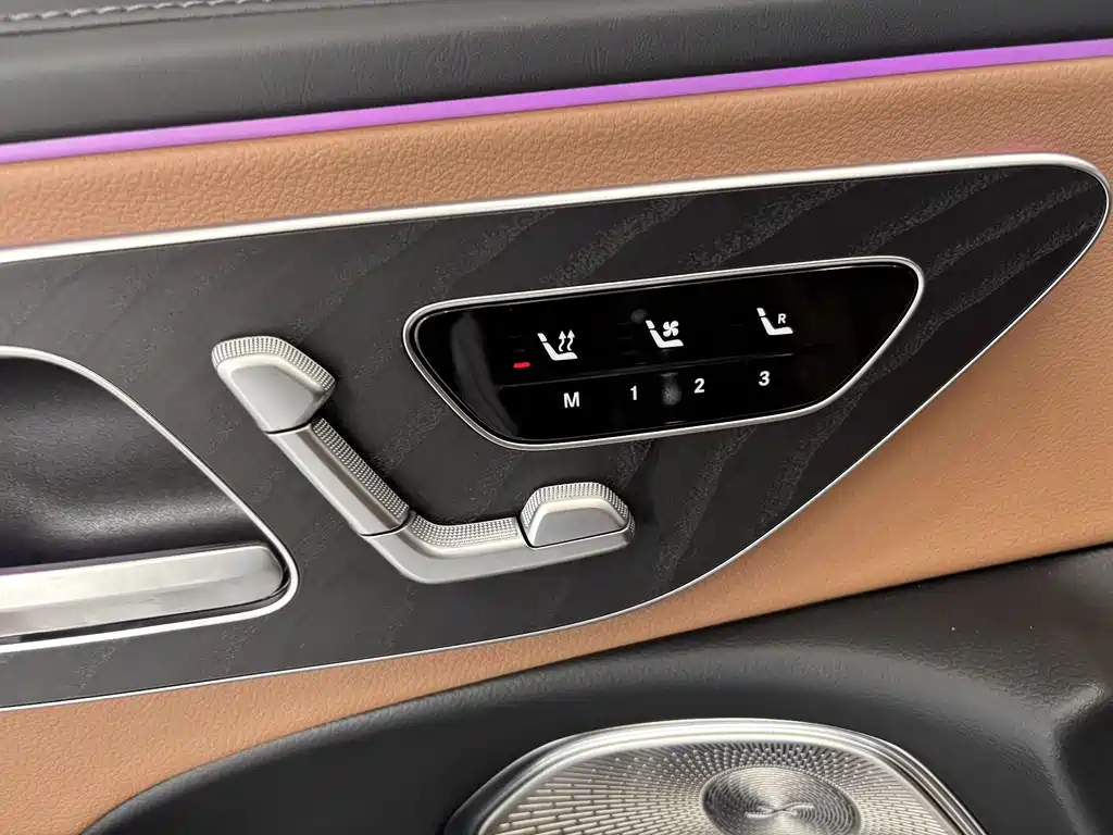 Mercedes-Benz E-Class 2025 — фото 11