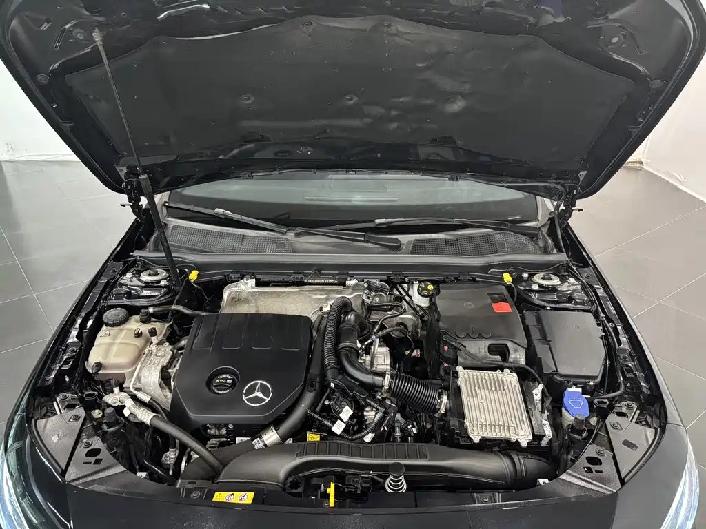 Mercedes-Benz A-Class 2023 — фото 17