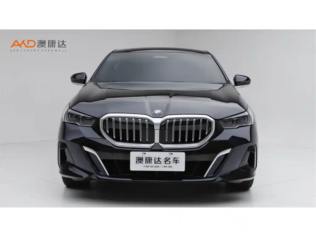 BMW 5 Series 2025
