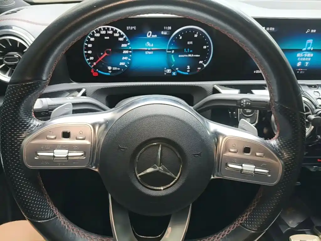 Mercedes-Benz CLA 2022 — фото 11