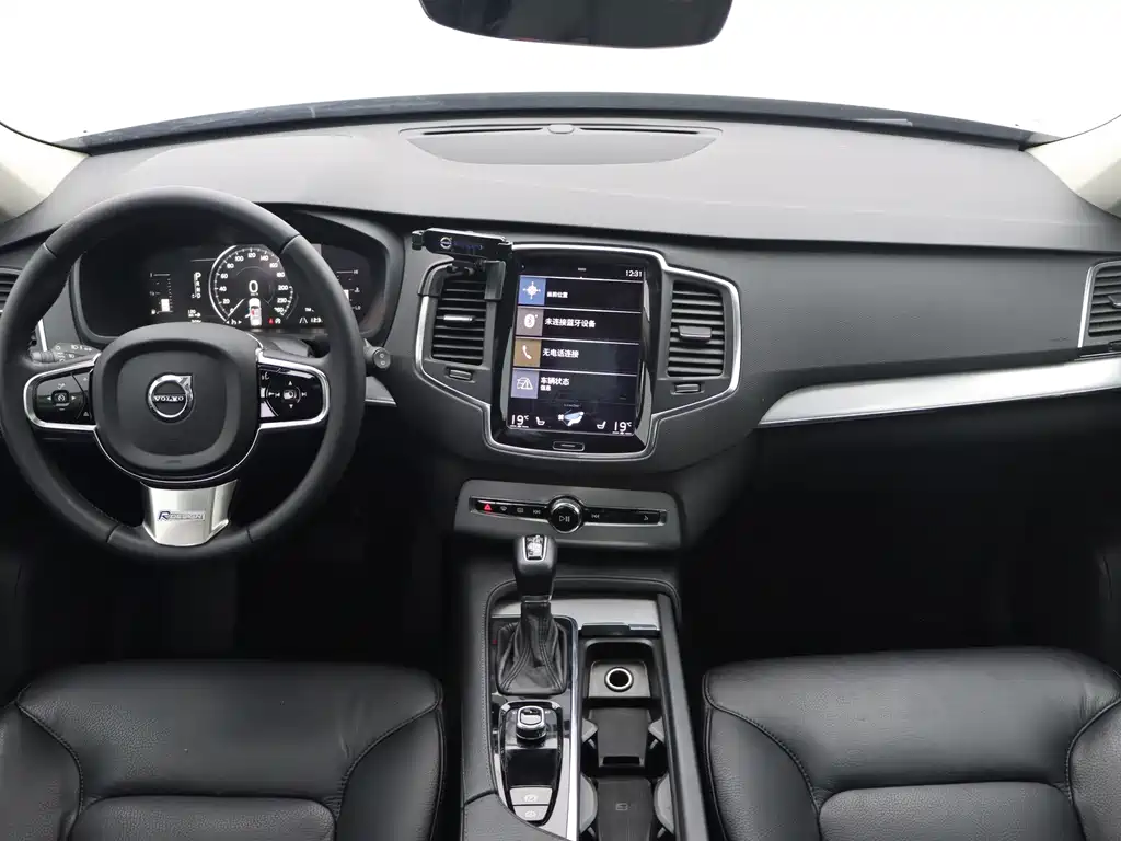 Volvo XC90 2016 — фото 16