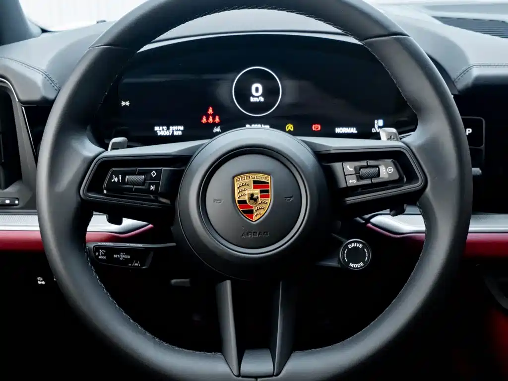 Porsche Cayenne 2025 — фото 16