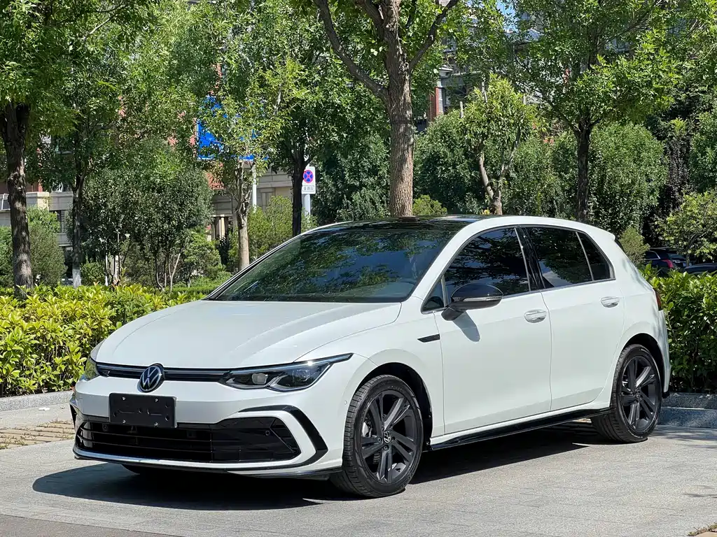 Volkswagen Golf 2022