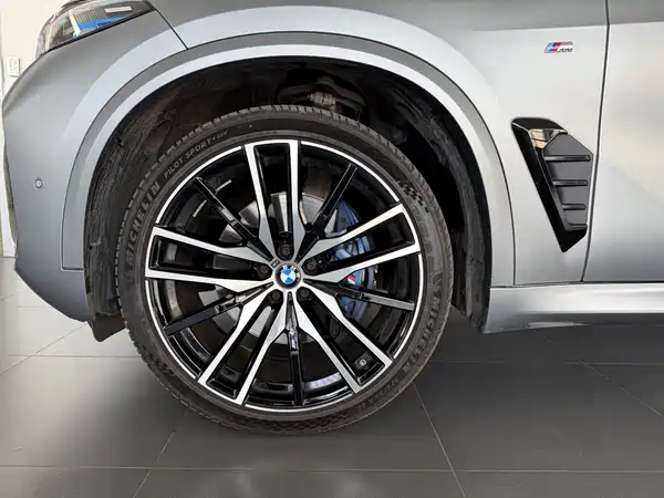 BMW X5 2025
