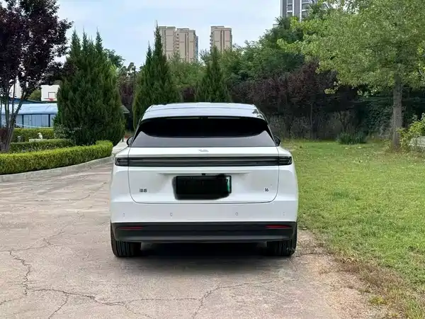 Li Auto i6 2026